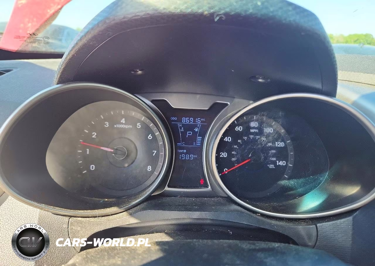 2012 Hyundai Veloster Base VIN:KMHTC6AD9CU028896 - 9