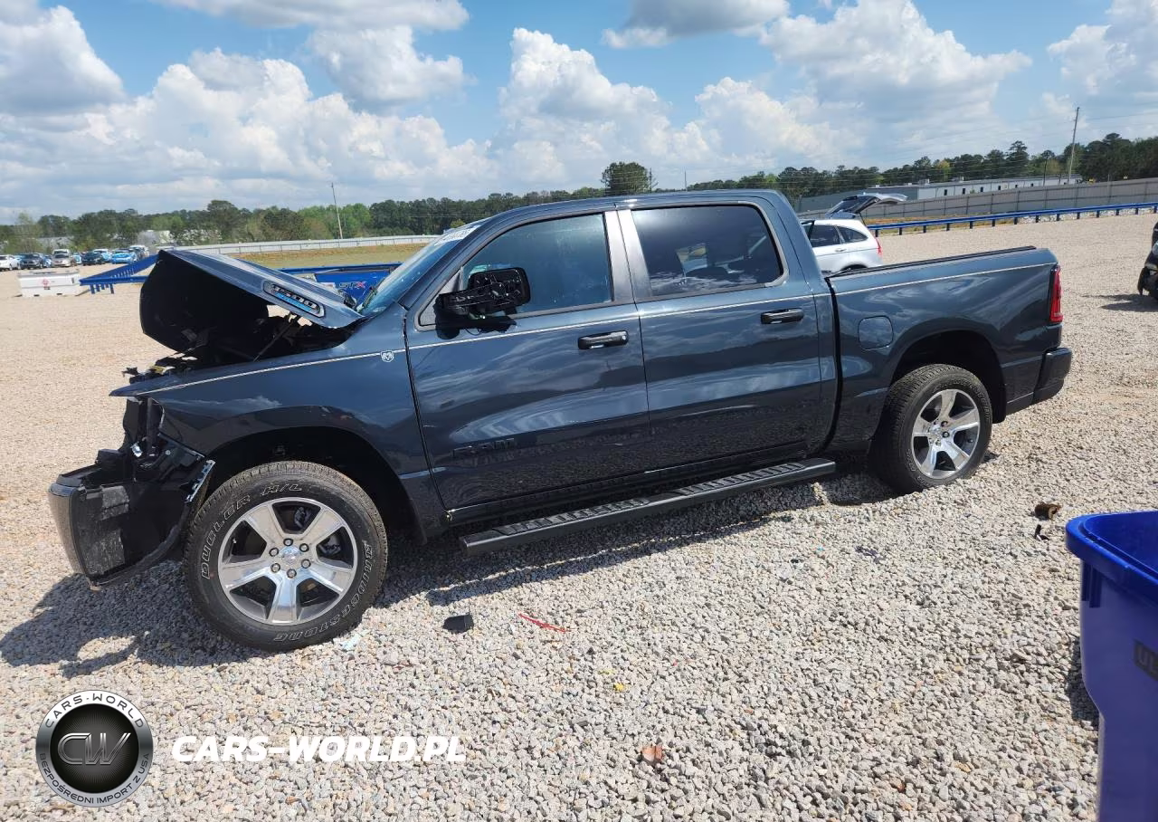 2025 Ram 1500 Tradesman – zdjęcie 1 z 14