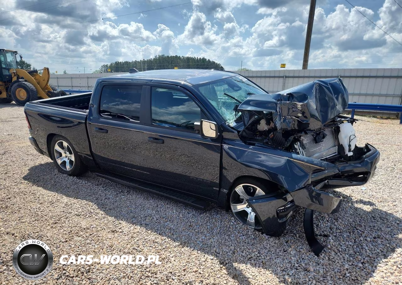 2025 Ram 1500 Tradesman VIN:1C6RREGG1SN218300 - 4