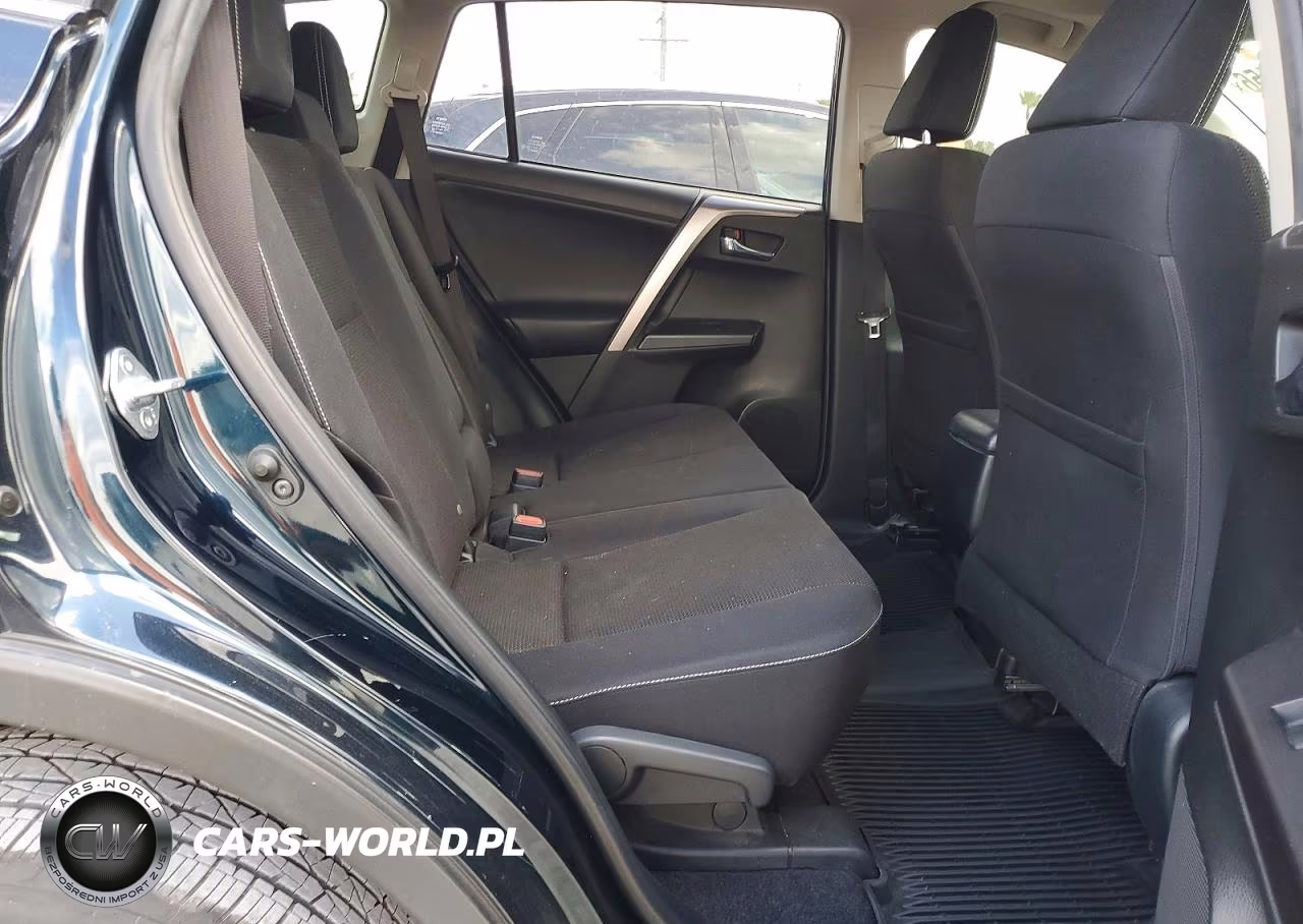 2018 Toyota Rav4 Xle VIN:JTMWFREV5JJ195848 - 11