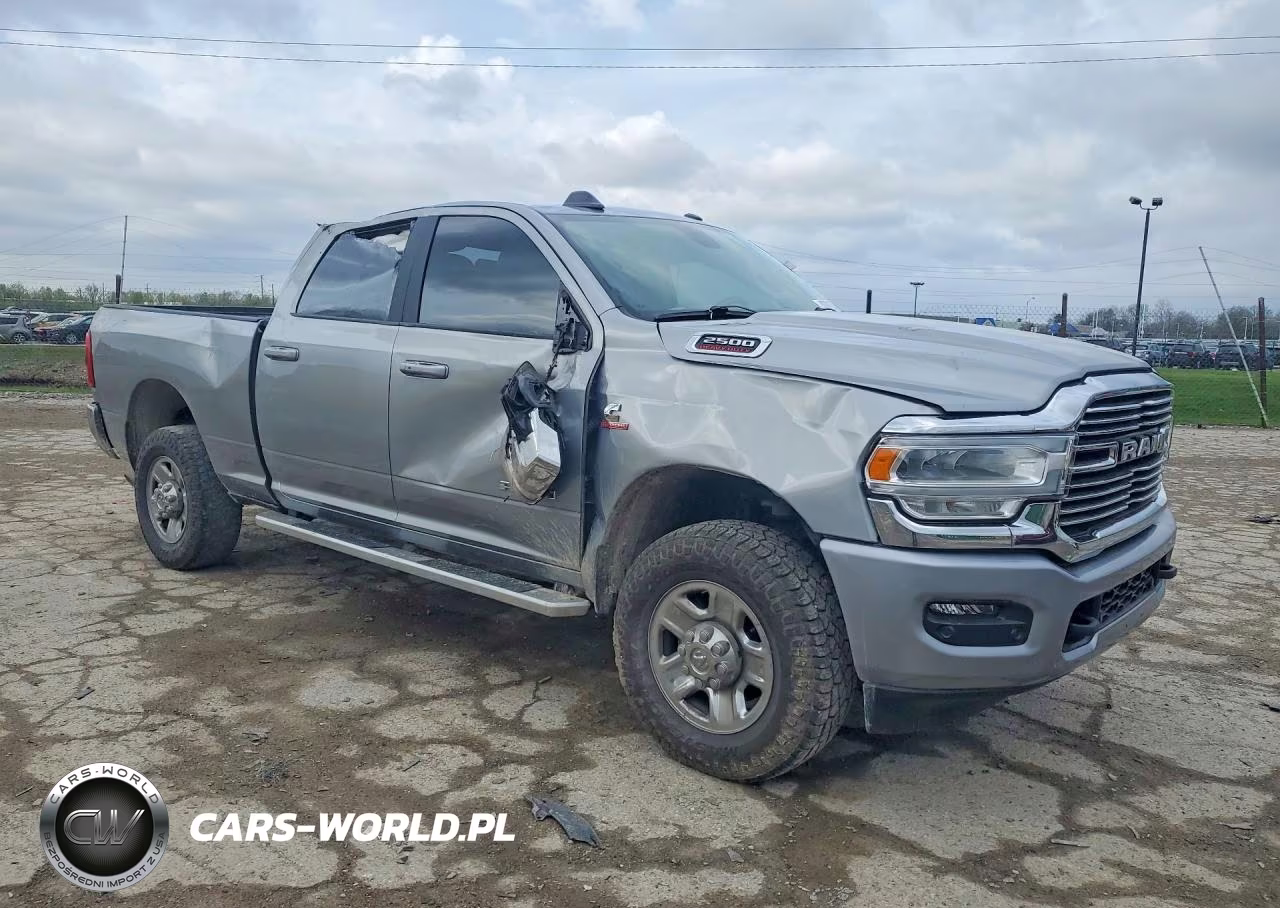 2024 Ram 2500 Laramie VIN:3C6UR5FL5RG104666 - 4