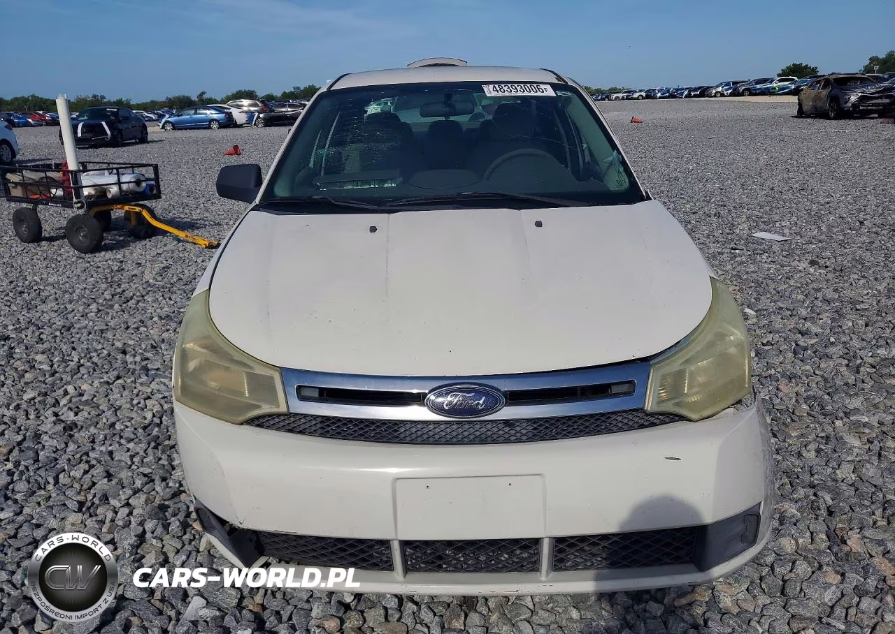 2009 Ford Focus VIN:1FAHP35N19W110012 - 5