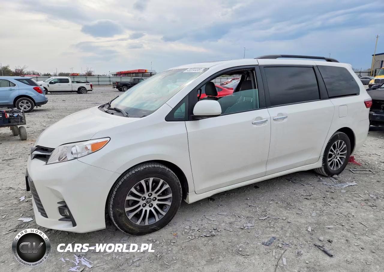 2020 Toyota Sienna Xle 8-Passenger