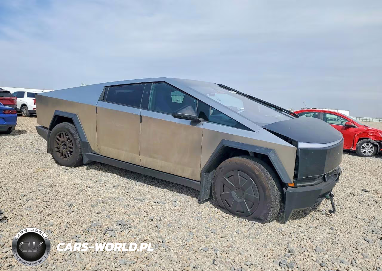 2025 Tesla Cybertruck VIN:7G2CEHED4SA059317 - 4