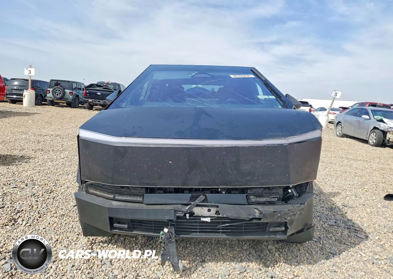 2025 Tesla Cybertruck VIN:7G2CEHED4SA059317 - 5
