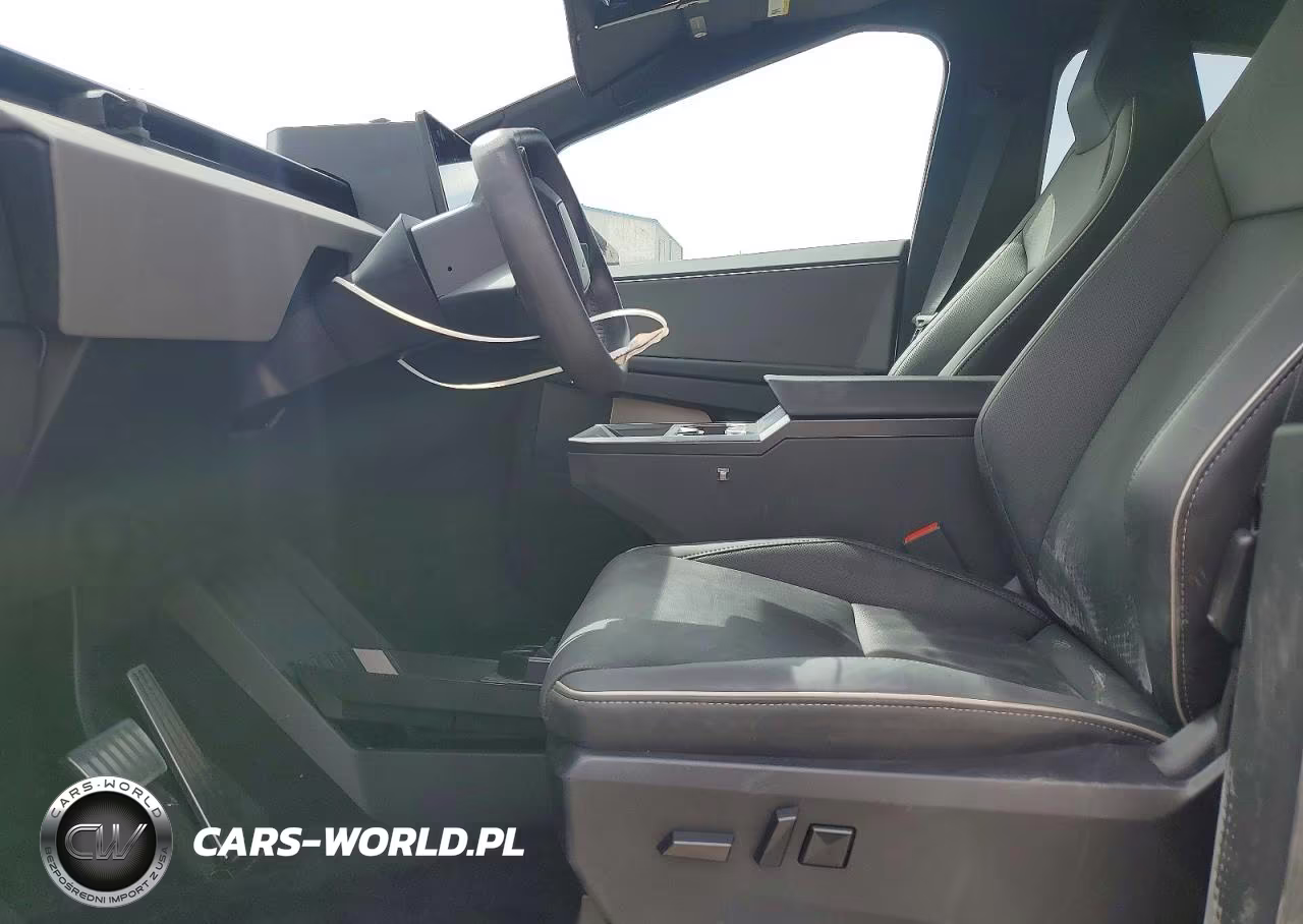 2025 Tesla Cybertruck VIN:7G2CEHED4SA059317 - 7