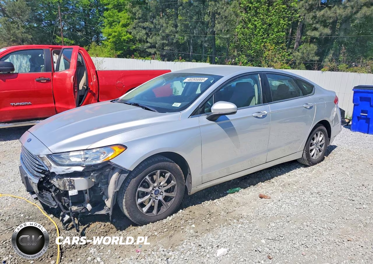 2017 Ford Fusion S – zdjęcie 1 z 12