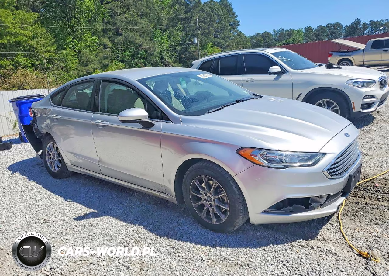 2017 Ford Fusion S VIN:3FA6P0G74HR318729 - 4