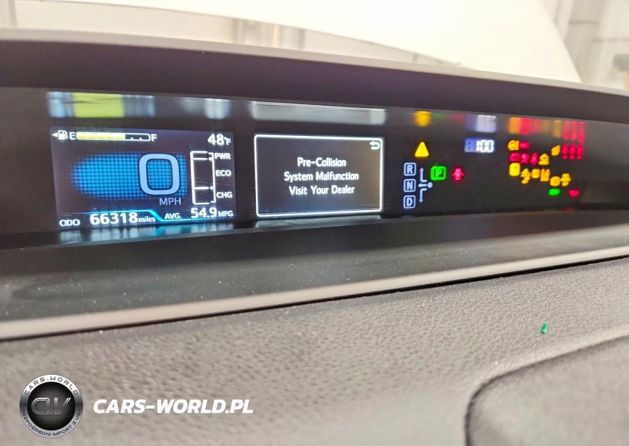 2022 Toyota Prius Le VIN:JTDKAMFU0N3164166 - 9