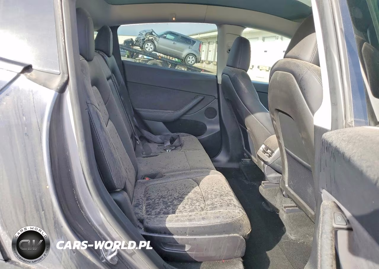 2024 Tesla Model Y VIN:7SAYGAEE5RF171062 - 11
