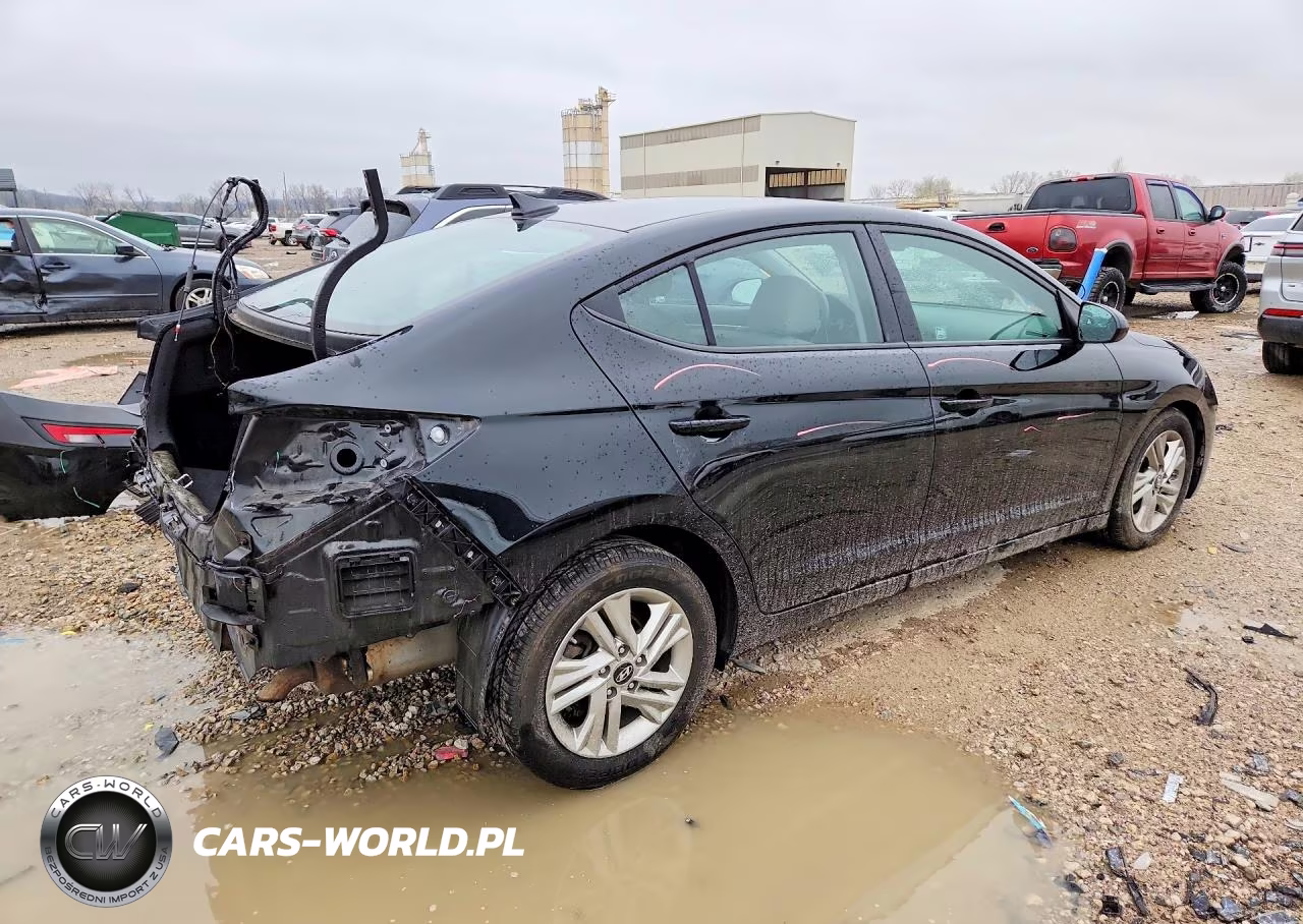 2019 Hyundai Elantra Sel VIN:5NPD84LF0KH448455 - 3