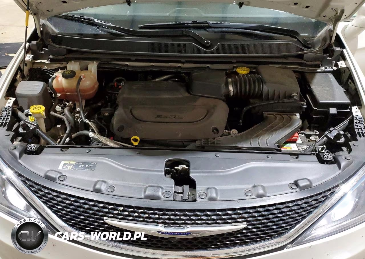 2019 Chrysler Pacifica Touring L VIN:2C4RC1BG6KR748873 - 12