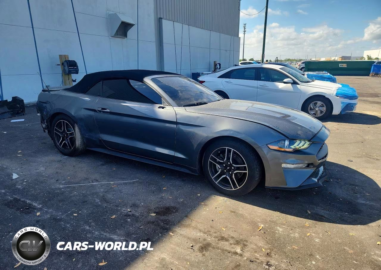 2021 Ford Mustang VIN:1FATP8UH2M5120856 - 4