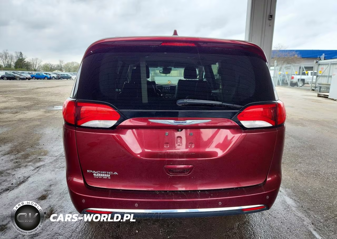 2018 Chrysler Pacifica Touring L VIN:2C4RC1BG4JR233434 - 6