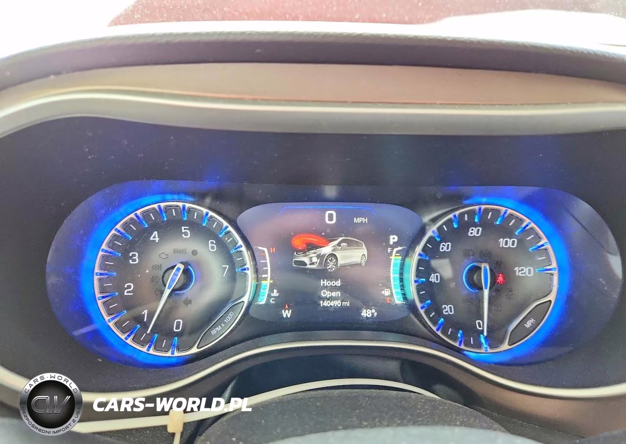 2018 Chrysler Pacifica Touring L VIN:2C4RC1BG4JR233434 - 9