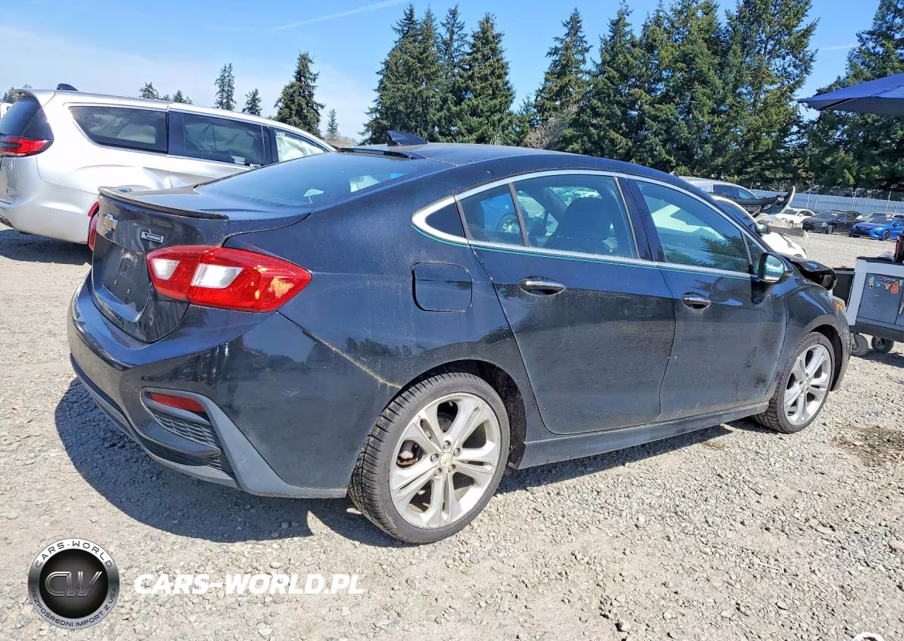 2016 Chevrolet Cruze Premier VIN:1G1BG5SM1G7254358 - 3