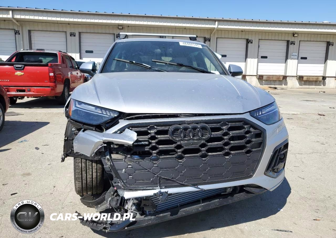 2025 Audi Q5 Prestige 45 VIN:WA1FAAFY3S2039564 - 5