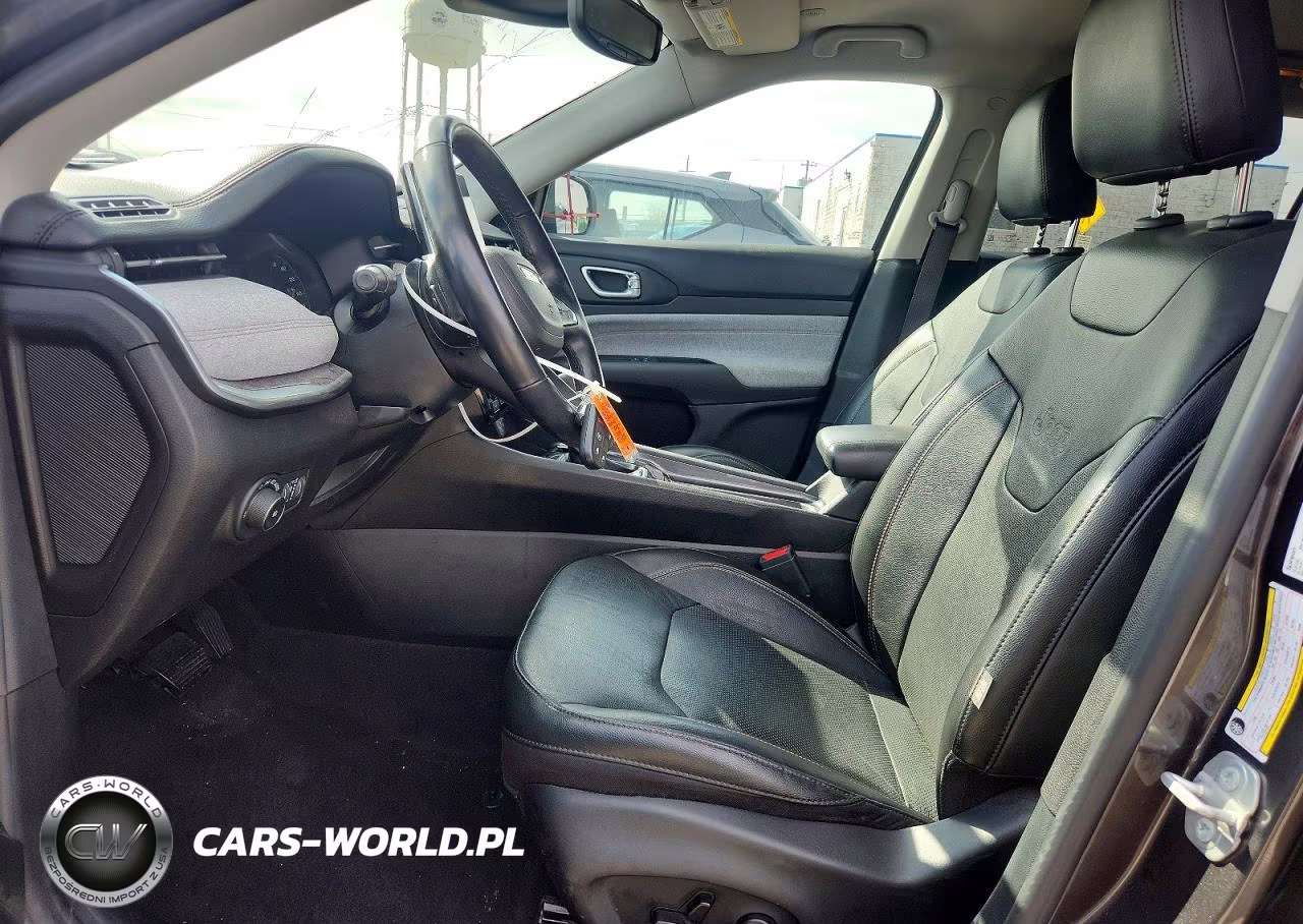 2022 Jeep Compass Latitude Lux VIN:3C4NJDFB4NT211537 - 7