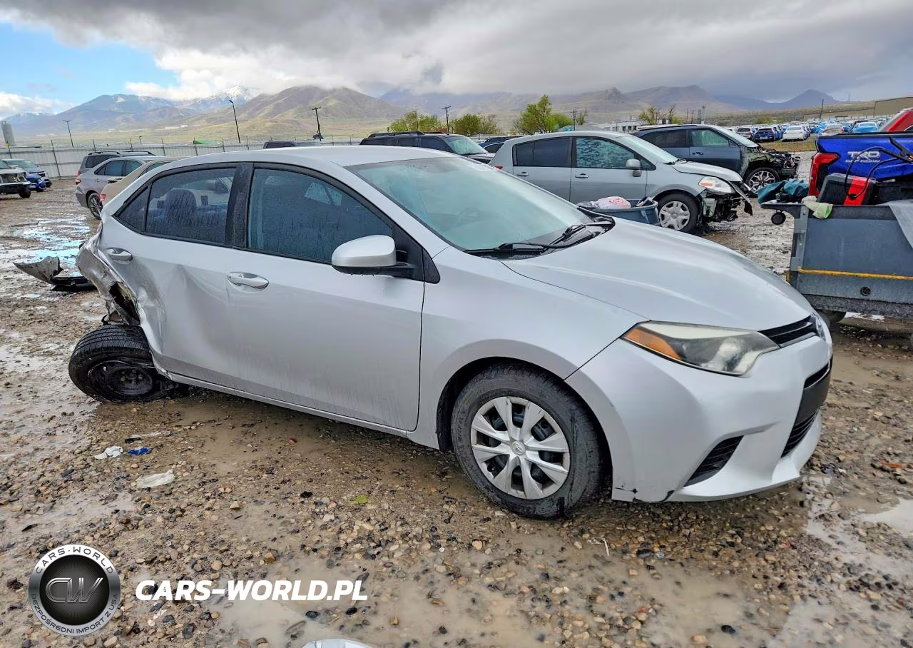 2014 Toyota Corolla L VIN:5YFBURHE4EP087898 - 4
