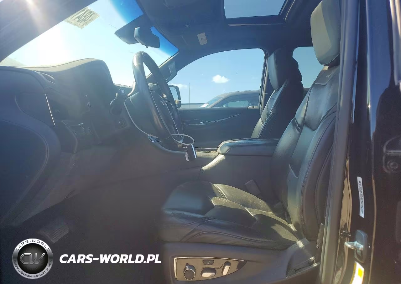 2019 Cadillac Escalade Platinum VIN:1GYS4DKJ3KR149523 - 7