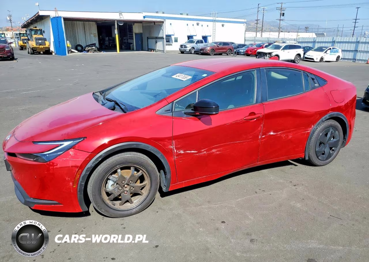 2024 Toyota Prius Le – zdjęcie 1 z 12