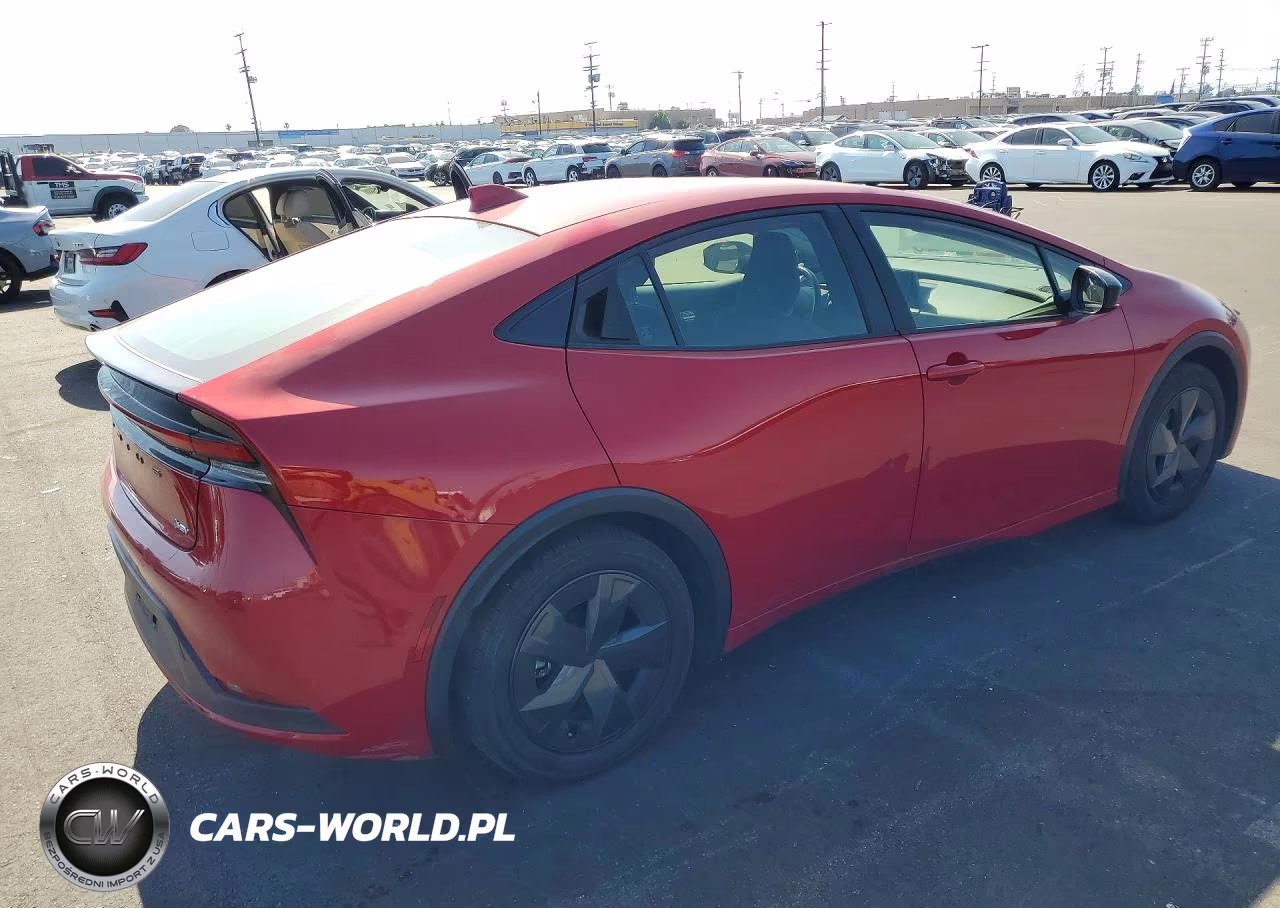2024 Toyota Prius Le VIN:JTDACAAU1R3016383 - 3
