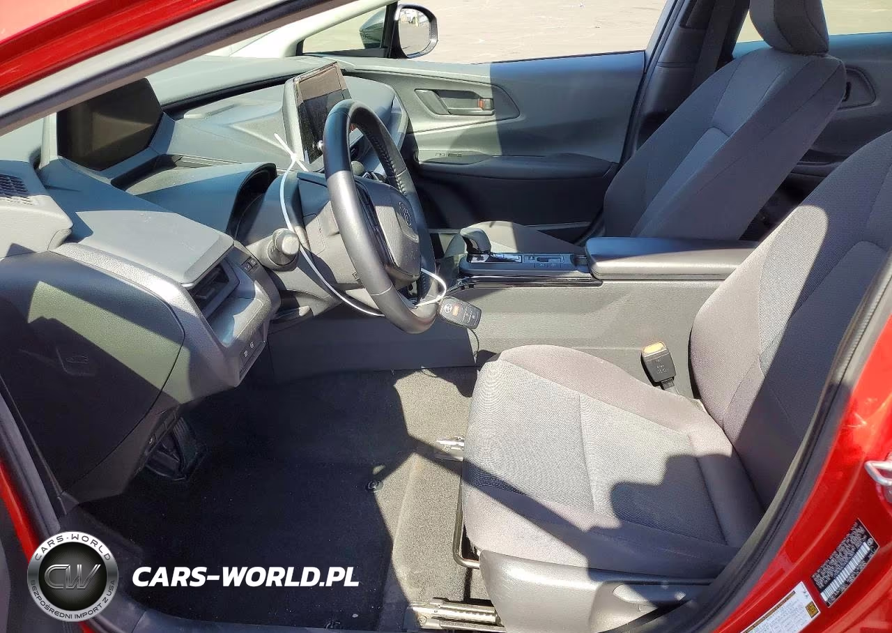 2024 Toyota Prius Le VIN:JTDACAAU1R3016383 - 7