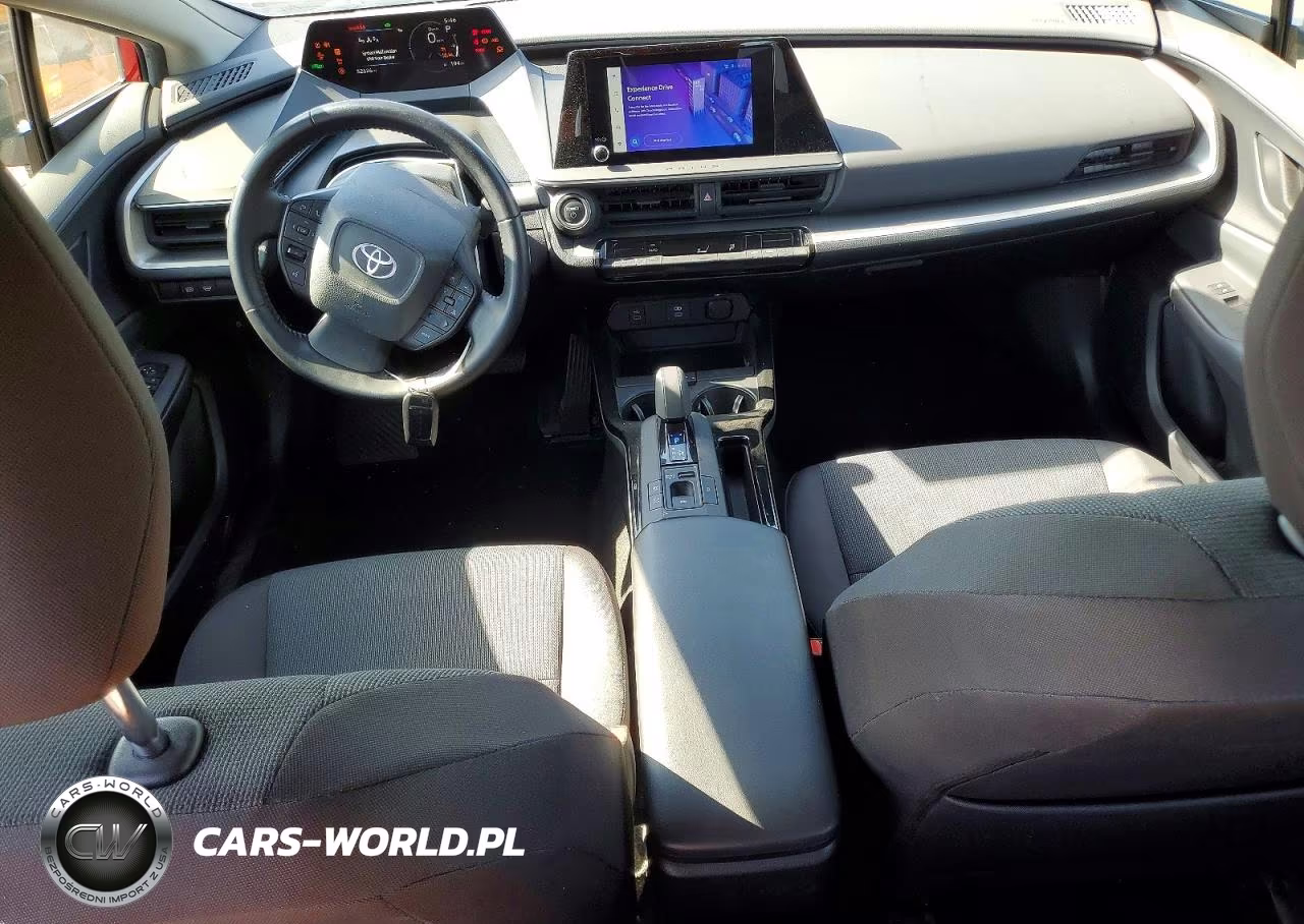 2024 Toyota Prius Le VIN:JTDACAAU1R3016383 - 8
