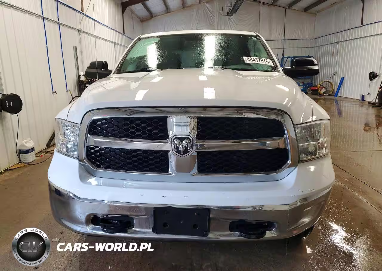 2019 Ram 1500 Classic Tradesman VIN:1C6RR7ST0KS666674 - 5