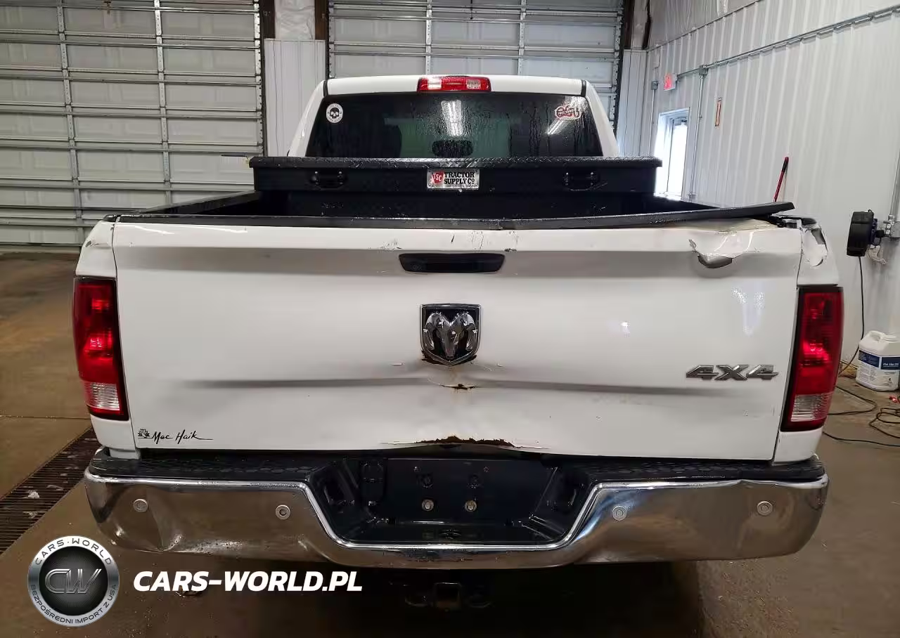2019 Ram 1500 Classic Tradesman VIN:1C6RR7ST0KS666674 - 6