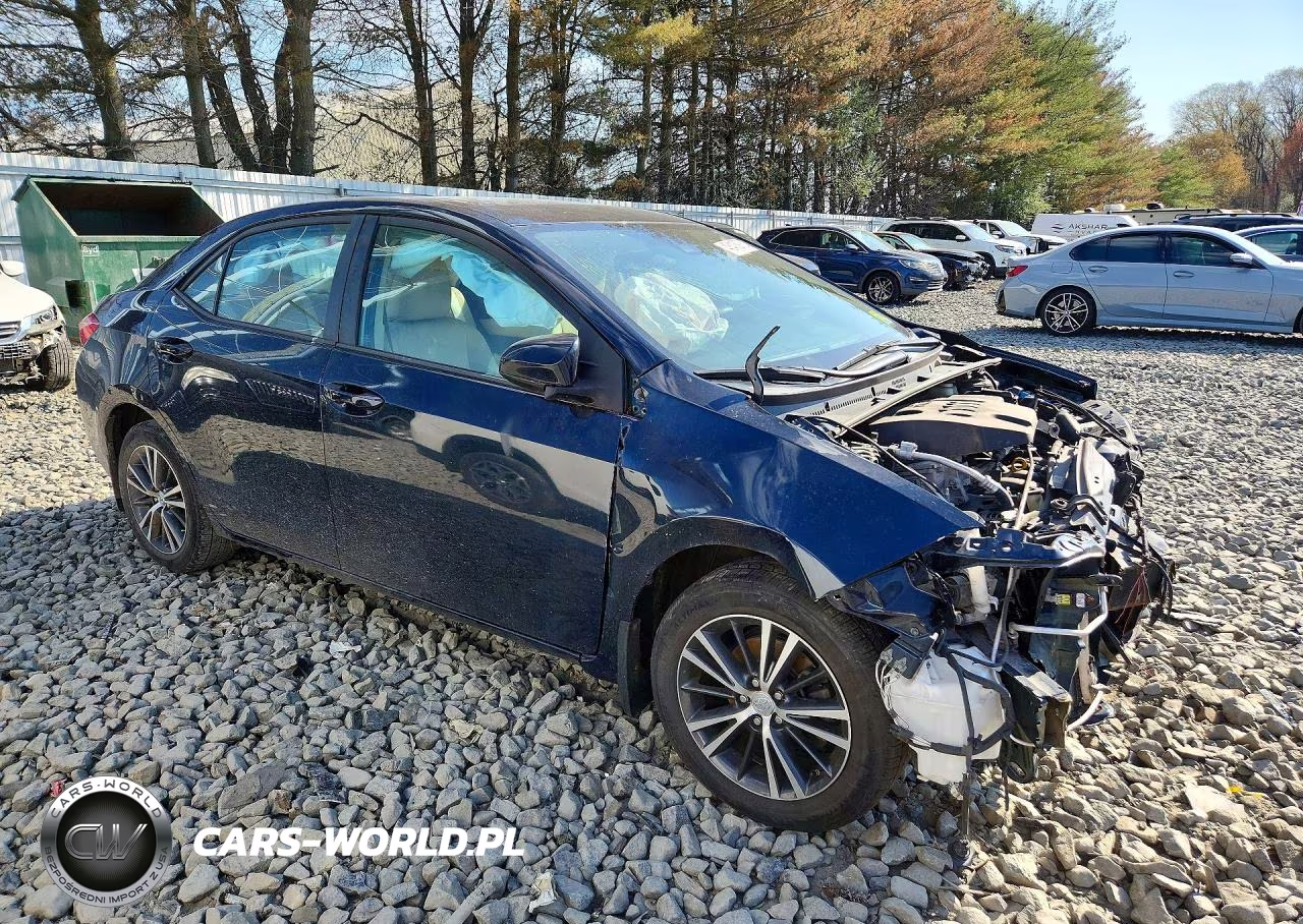 2019 Toyota Corolla Le VIN:2T1BURHE0KC136817 - 4
