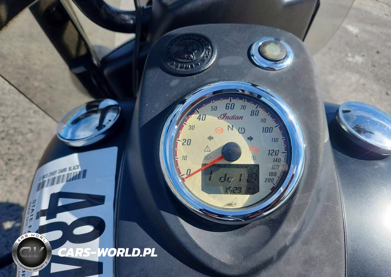 2017 Indian Motorcycle Co. Chief Dark Horse VIN:56KCCDAA4H3342476 - 7