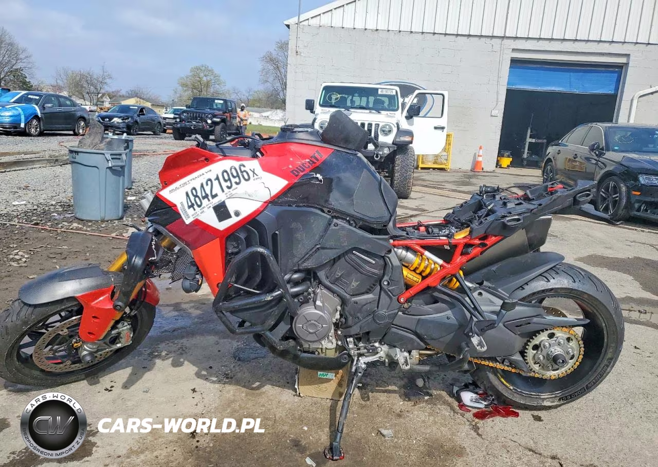 2023 Ducati Multistrada V4 VIN:ZDMAALVW3PB014767 - 3