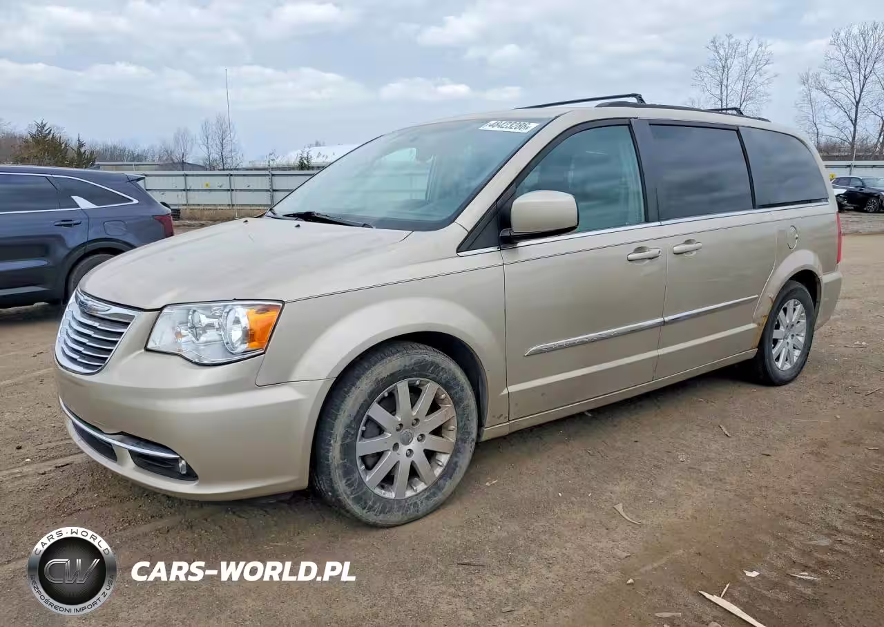 2013 Chrysler Town & Country Touring