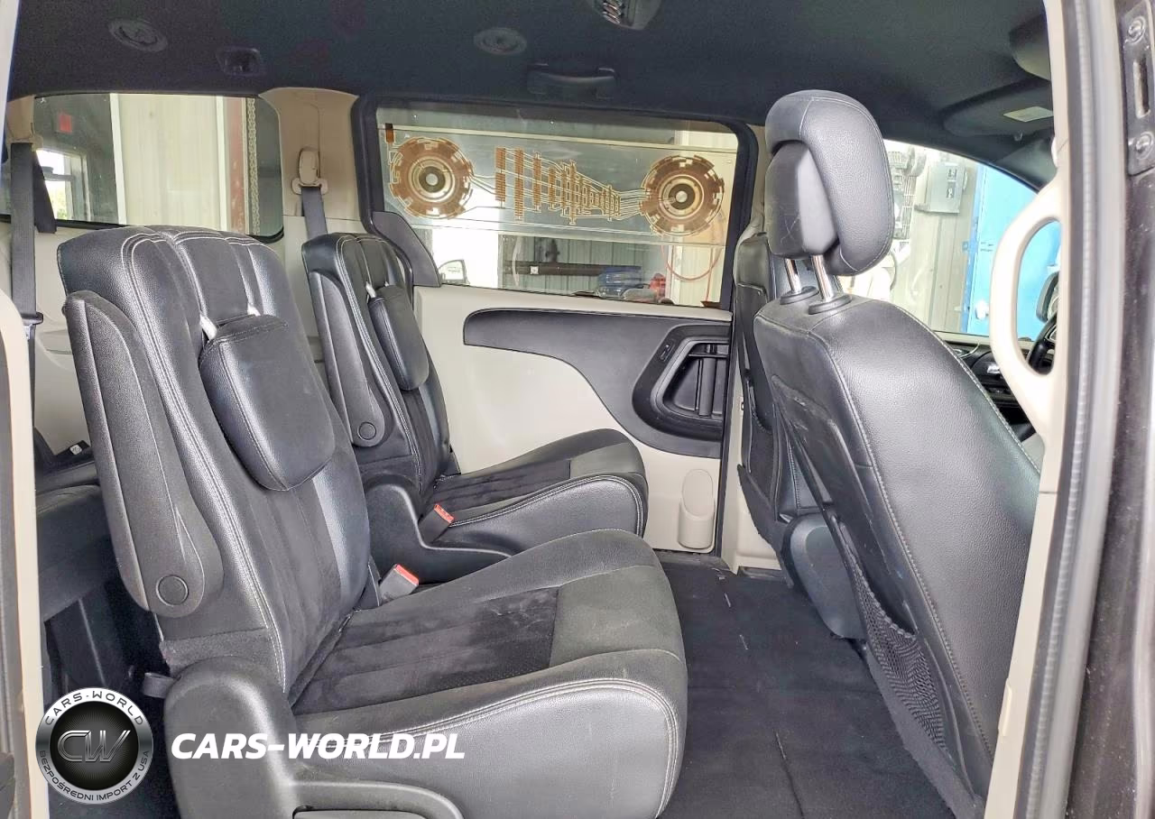 2018 Dodge Grand Caravan Sxt VIN:2C4RDGCG2JR240994 - 11