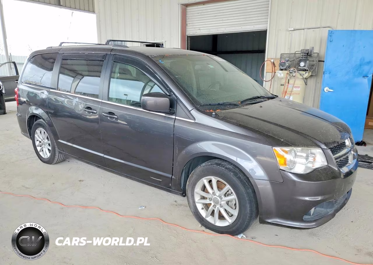 2018 Dodge Grand Caravan Sxt VIN:2C4RDGCG2JR240994 - 4