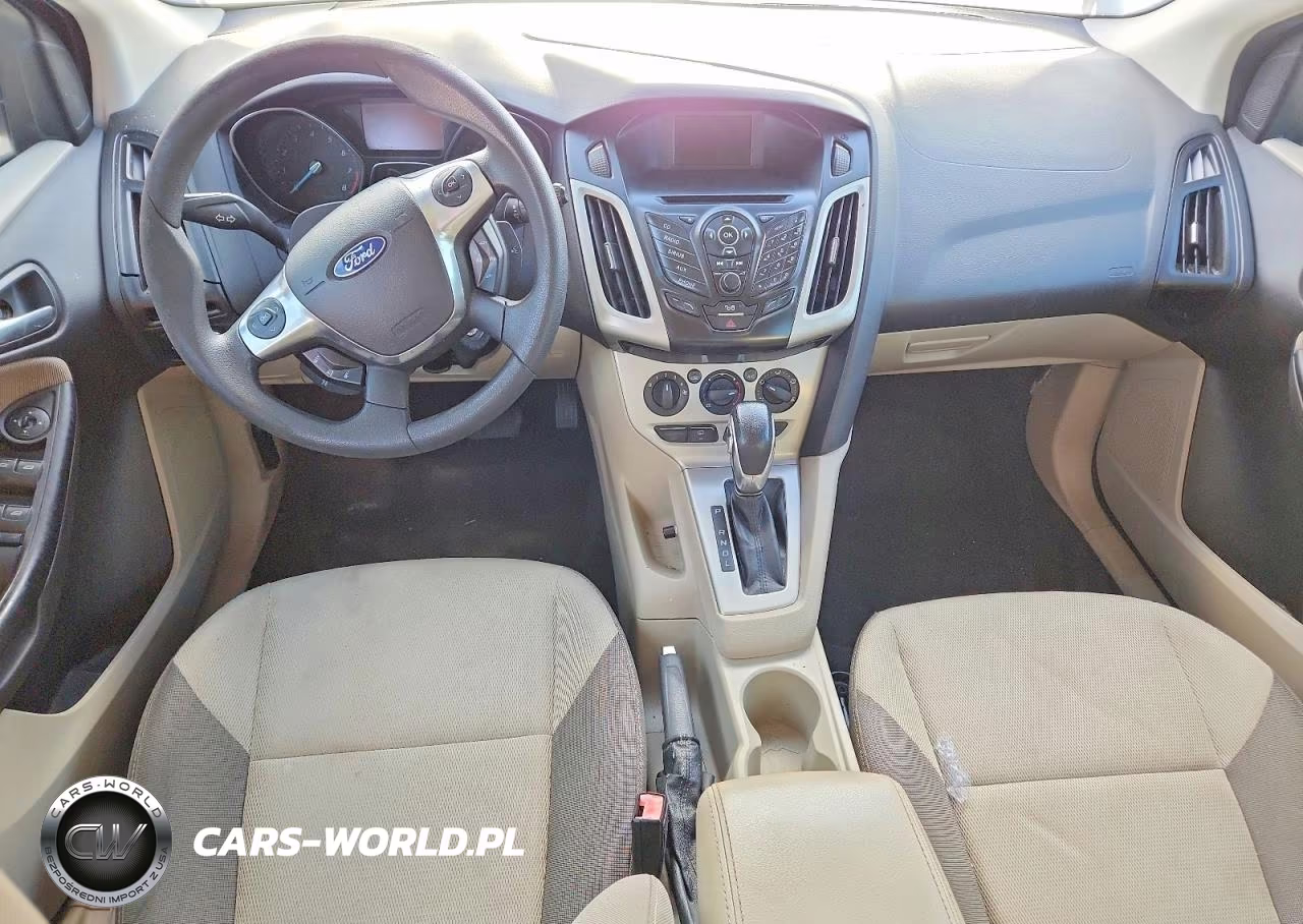 FORD FOCUS SE VIN:1FAHP3K23CL415420 - 8