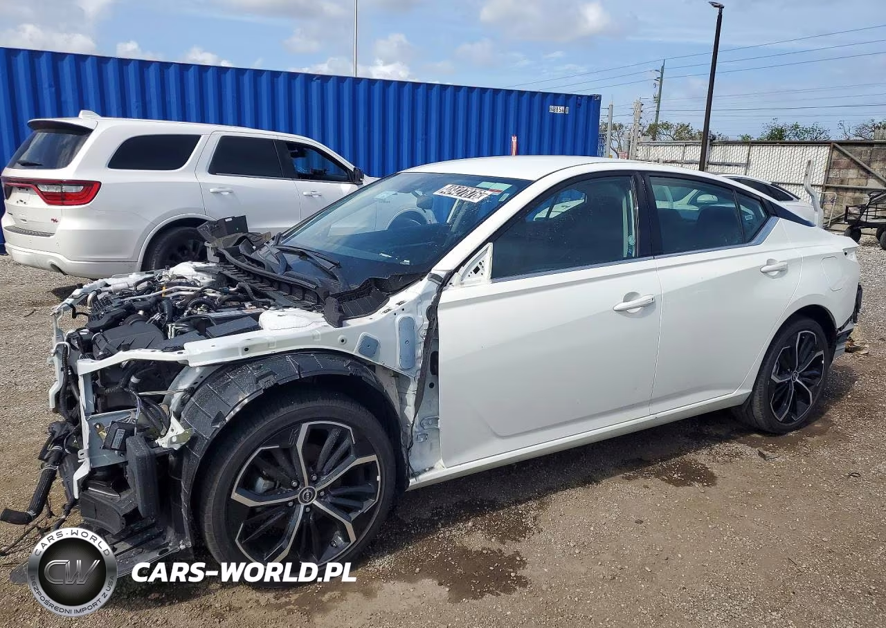 2025 Nissan Altima 2.5 Sr