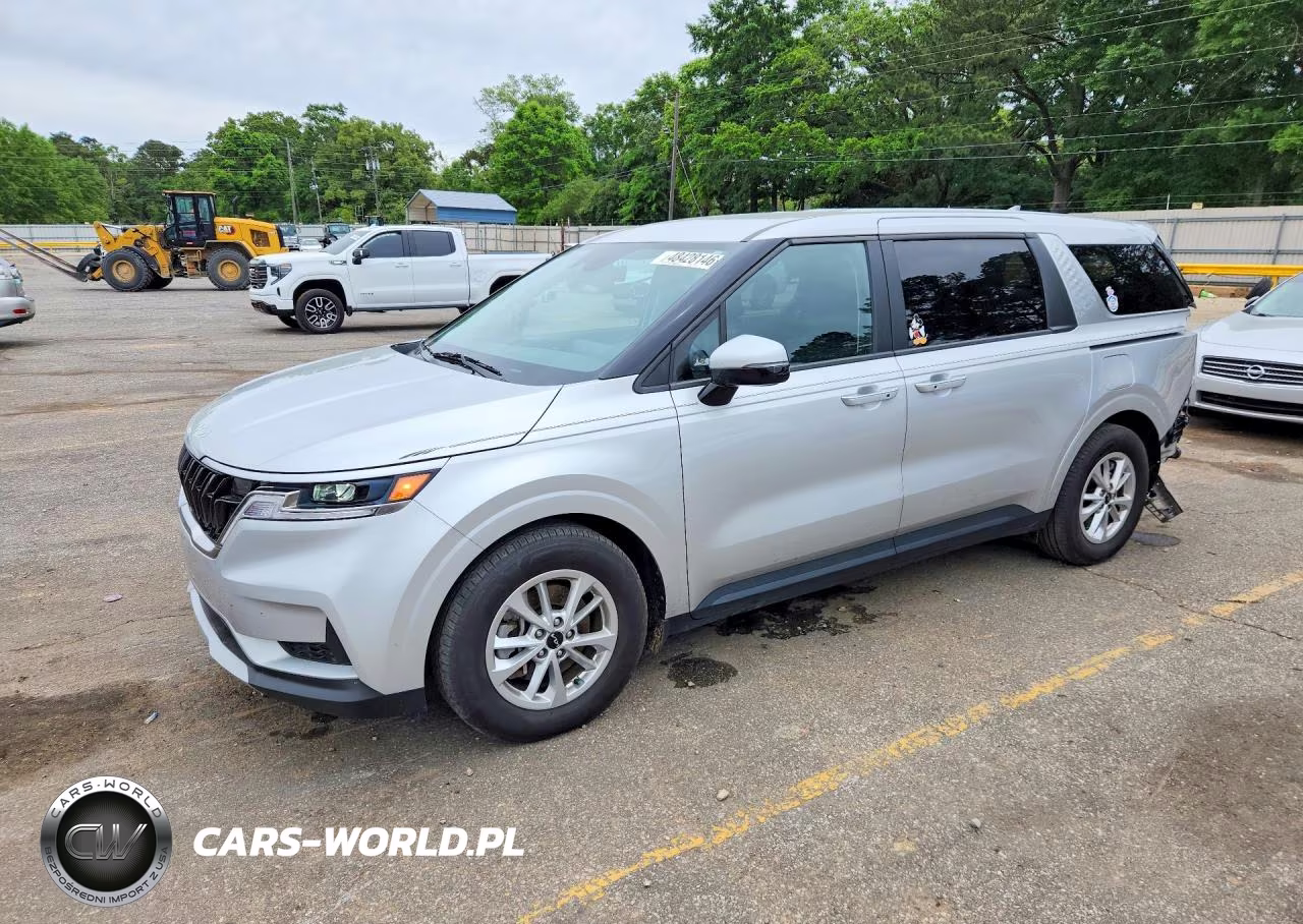2023 Kia Carnival Lx