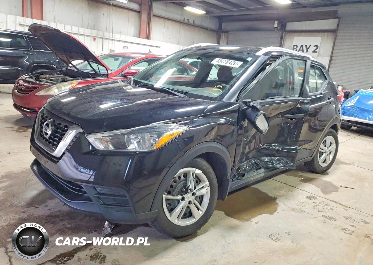 2019 Nissan Kicks S