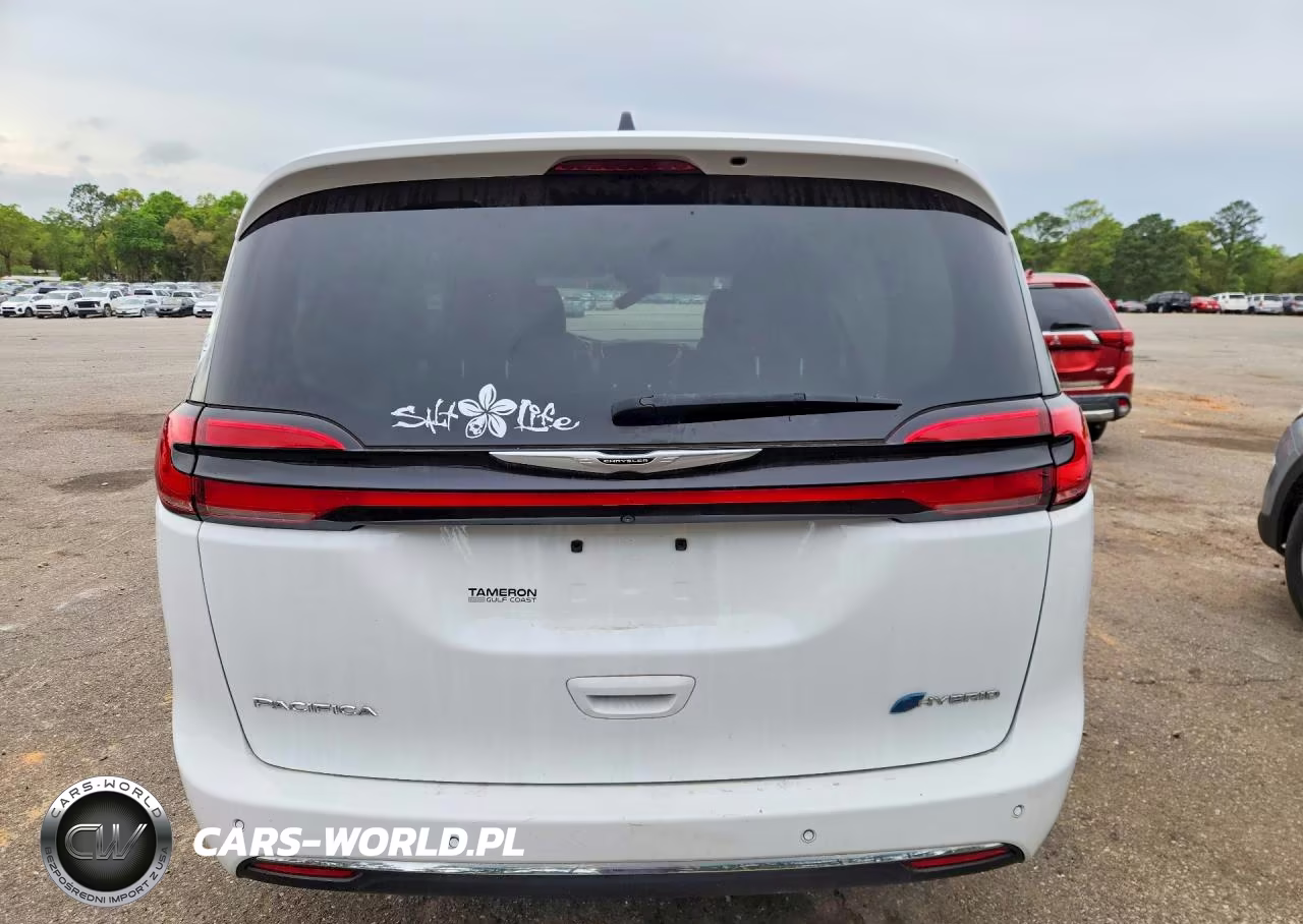 2023 Chrysler Pacifica Hybrid Touring L VIN:2C4RC1L74PR626499 - 6