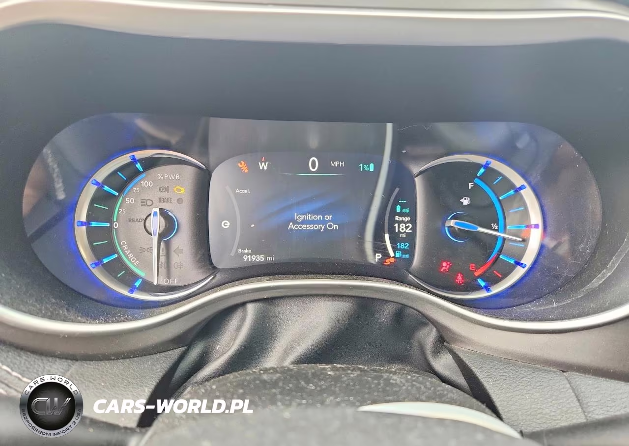 2023 Chrysler Pacifica Hybrid Touring L VIN:2C4RC1L74PR626499 - 9
