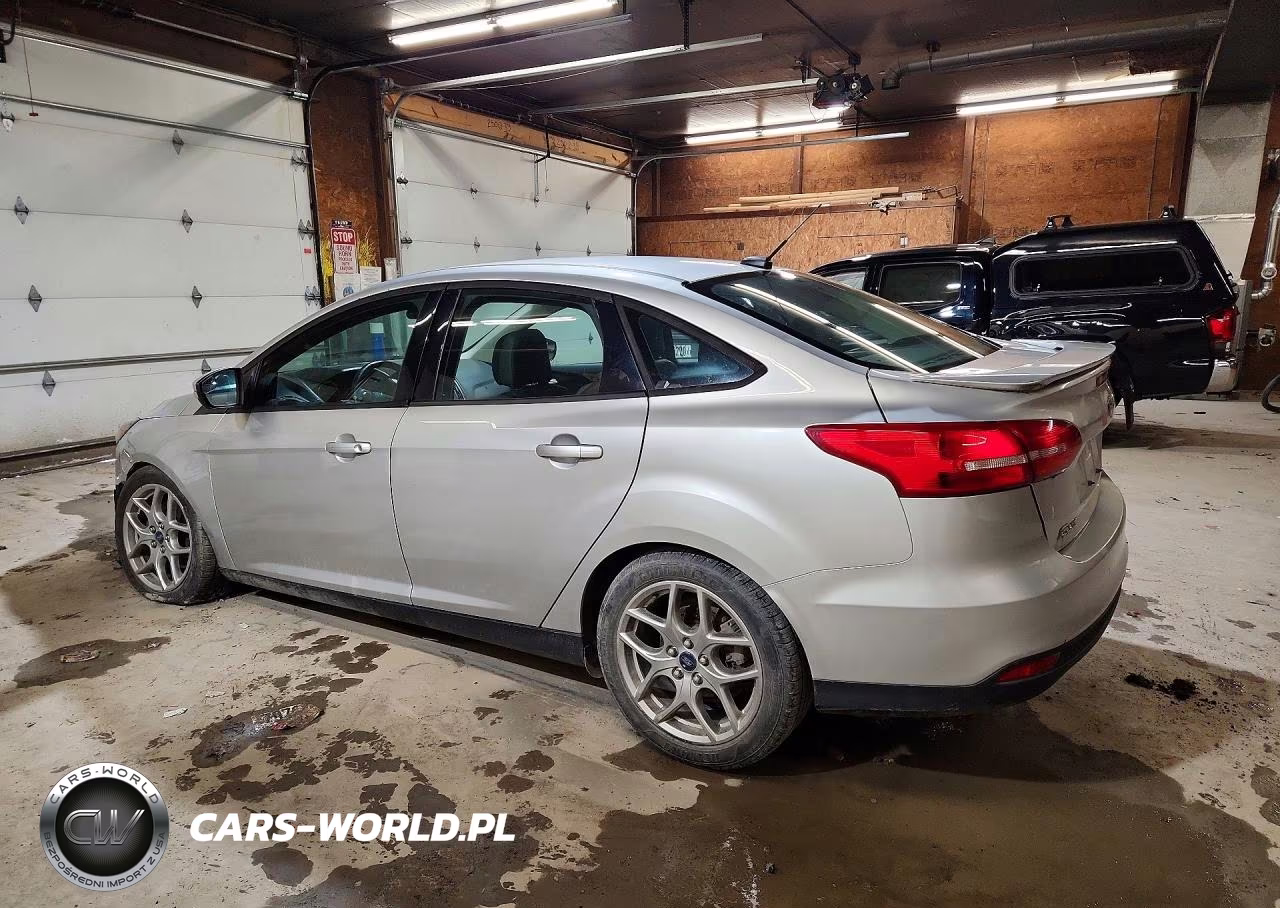 2015 Ford Focus Se VIN:1FADP3F22FL346698 - 2