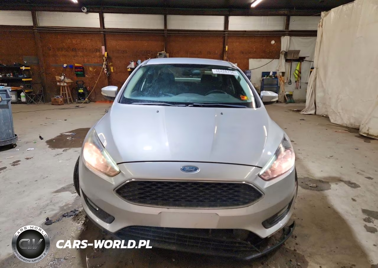 2015 Ford Focus Se VIN:1FADP3F22FL346698 - 5