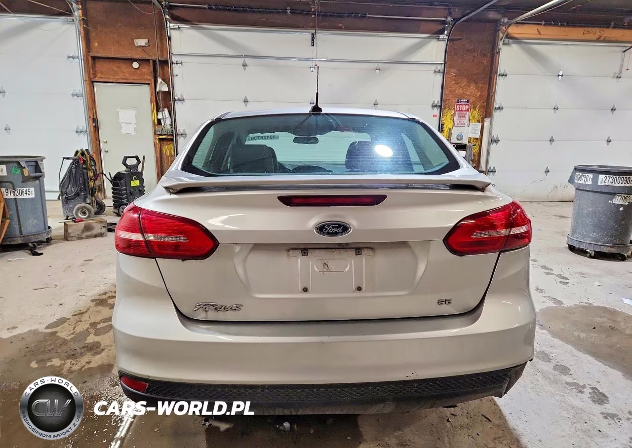2015 Ford Focus Se VIN:1FADP3F22FL346698 - 6