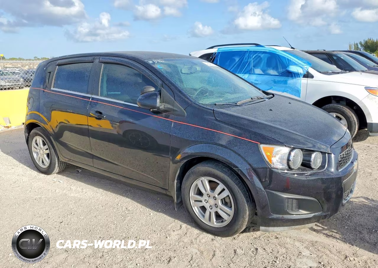 2015 Chevrolet Sonic Lt VIN:1G1JC6SH5F4147569 - 4