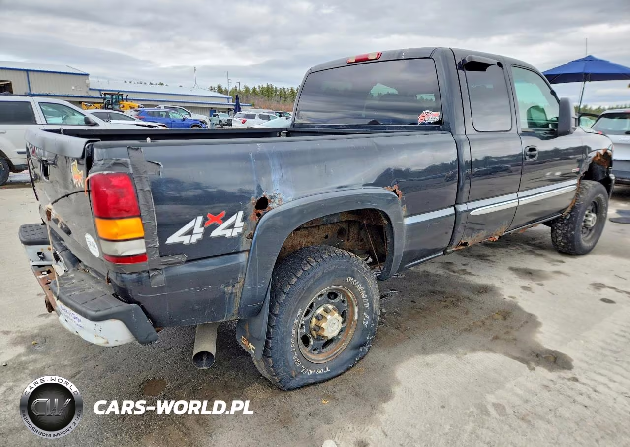 2004 GMC Sierra K2500 Heavy Duty VIN:1GTHK29244E363049 - 3