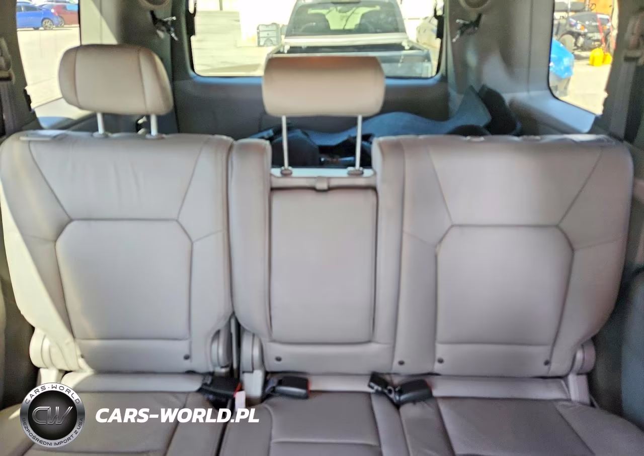 2011 Honda Pilot Touring VIN:5FNYF4H96BB025291 - 10