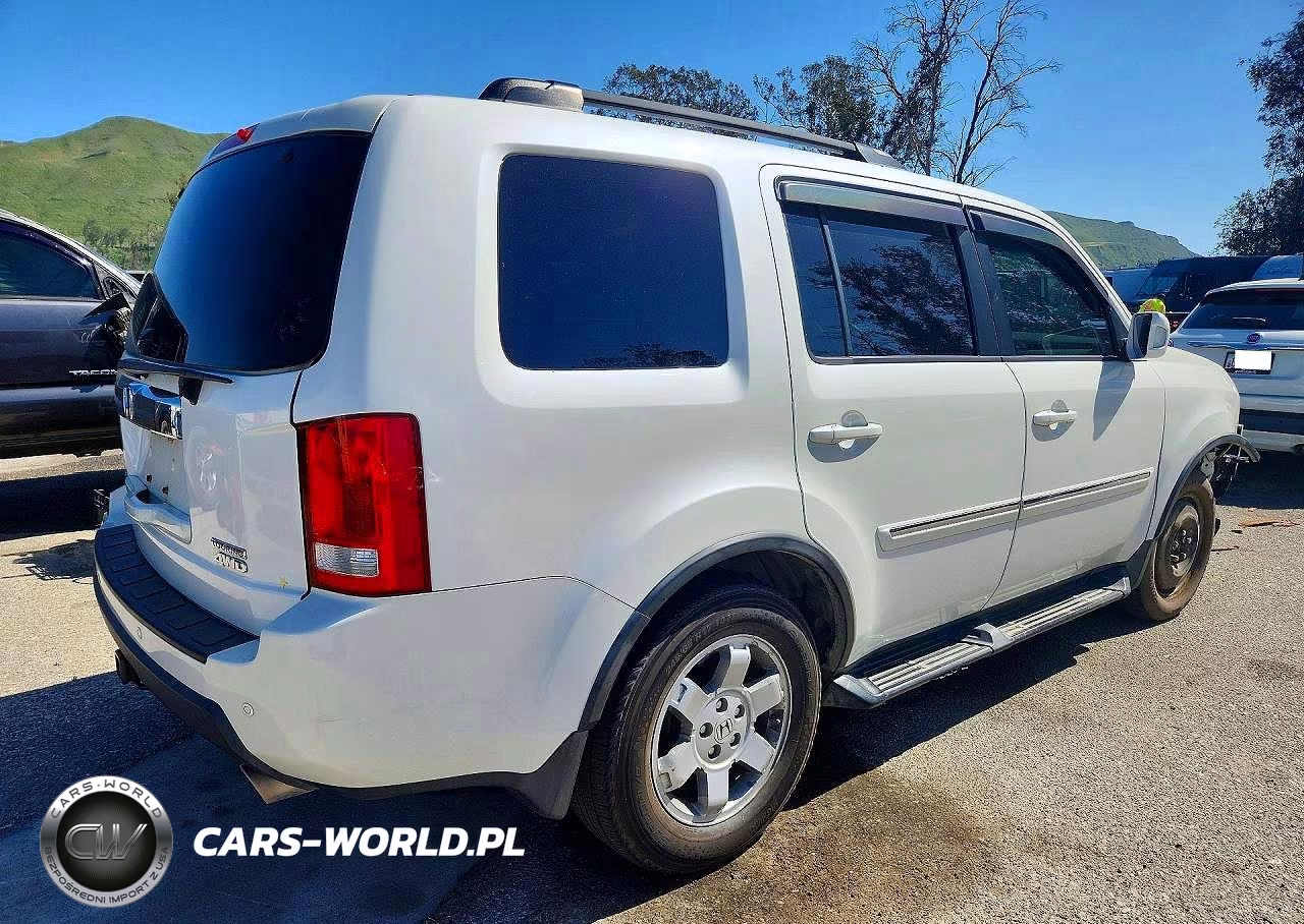 2011 Honda Pilot Touring VIN:5FNYF4H96BB025291 - 3
