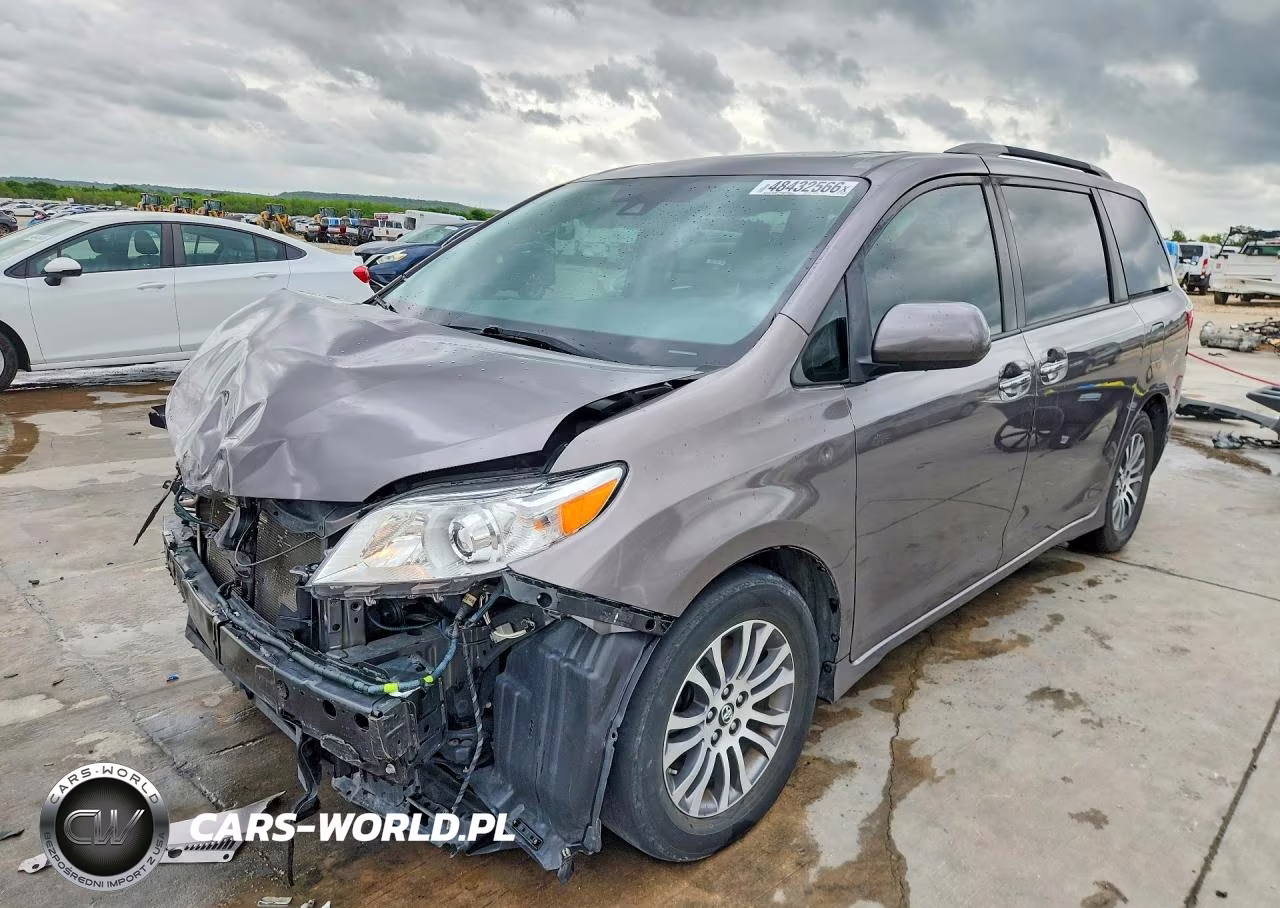 2019 Toyota Sienna Xle 8-Passenger